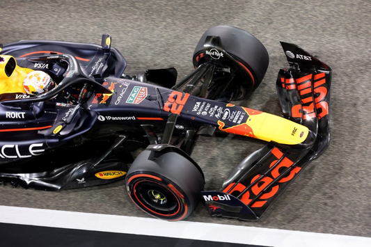 Minichamps 1:64 ORACLE RED BULL RACING RB21 - YUKI TSUNODA - BAHRAIN GP 2025 (640250422) Diecast Car Model Available In Q3 2025 Pre Order Now