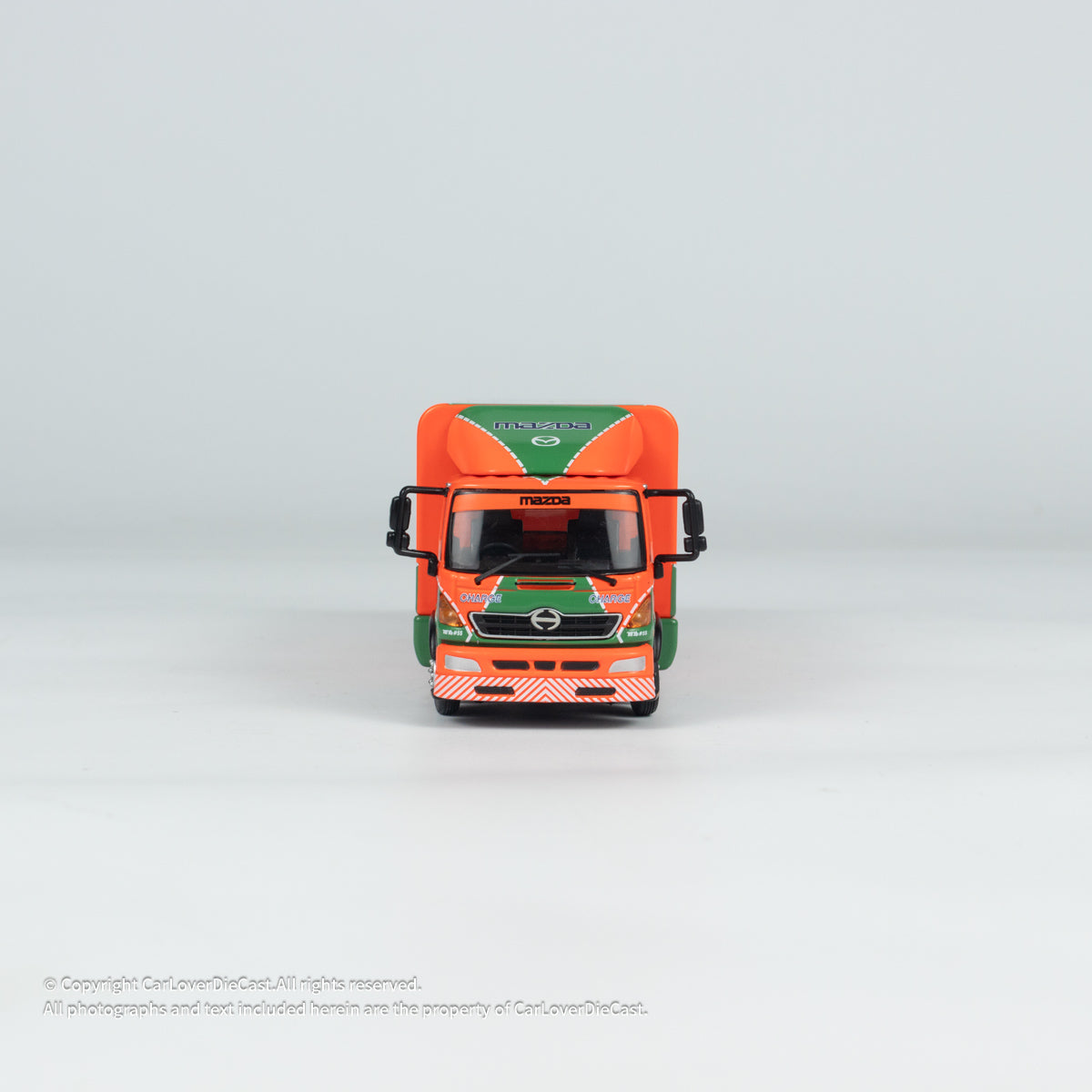 Unique Model 1:64 Hino 500 Ranger Mazda x RENOWN Elevating Container Transport Vehicle (UM001-014) Diecast Car Model AvailableNow