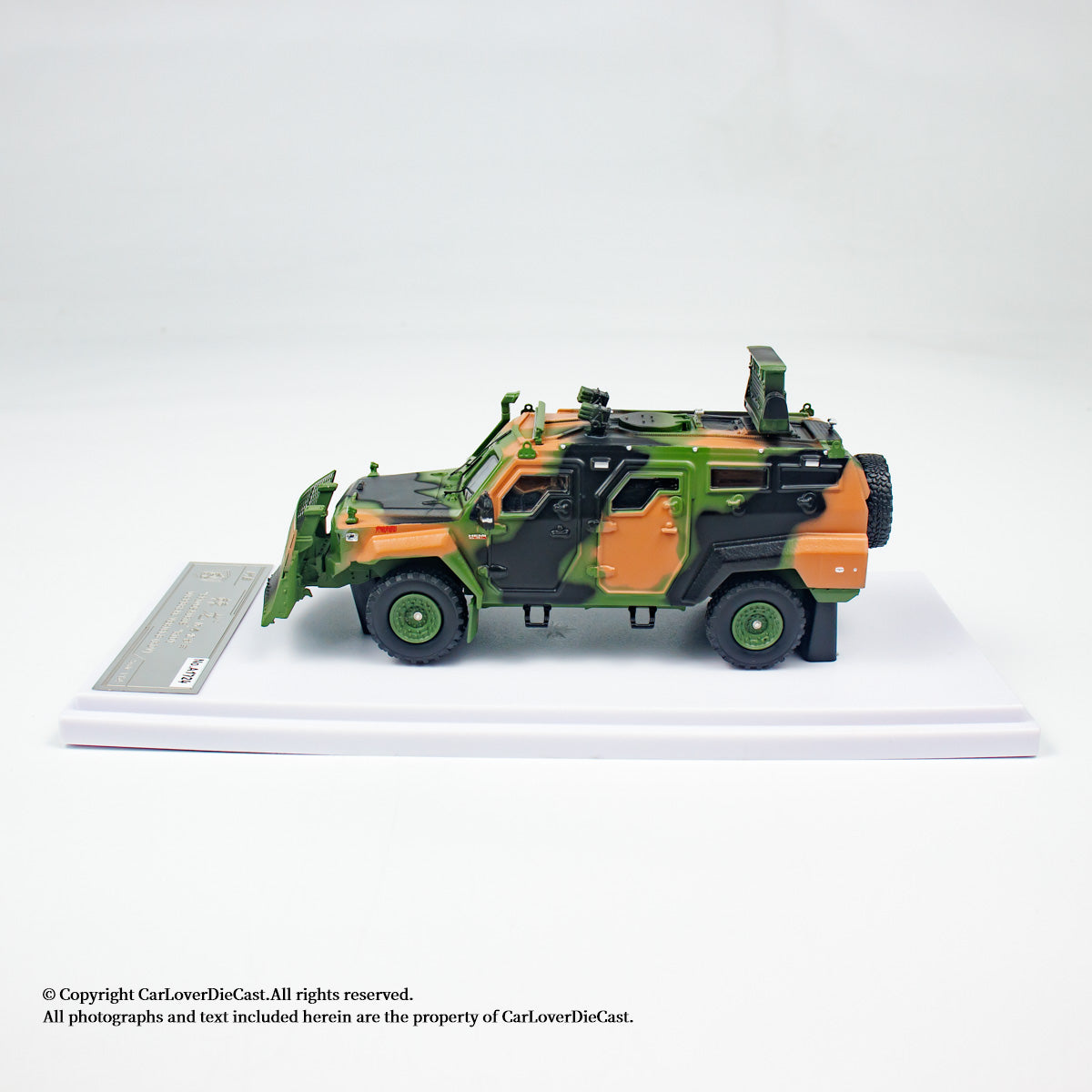 MB Model 1:64 HK \ SPINOSAURUS - riotdispersal vehicle (Military) Green (MB64102) Diecast Car Model Available Now