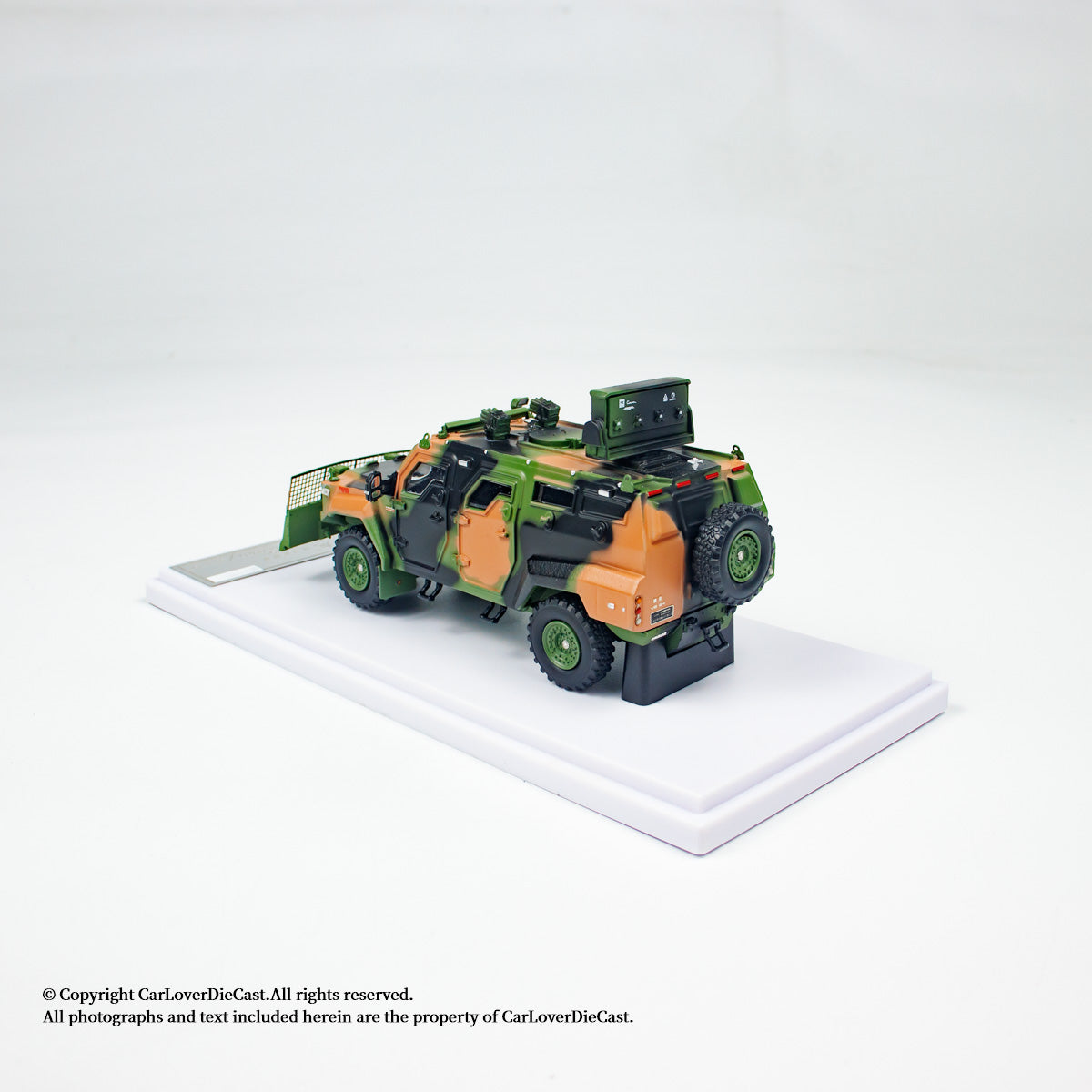 MB Model 1:64 HK \ SPINOSAURUS - riotdispersal vehicle (Military) Green (MB64102) Diecast Car Model Available Now