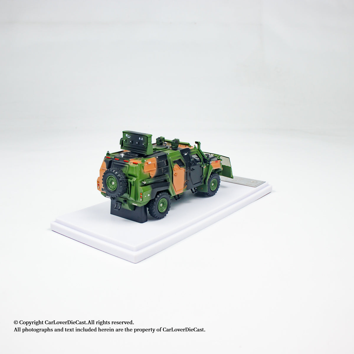 MB Model 1:64 HK \ SPINOSAURUS - riotdispersal vehicle (Military) Green (MB64102) Diecast Car Model Available Now